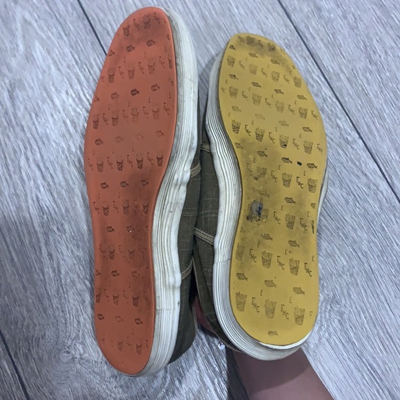 Fish N Chips (FNC) Canvas Shoes - Picture 6 of 7